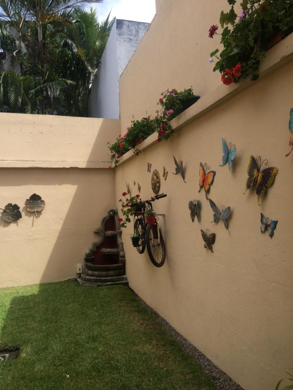 Hostal Los Lagos Inn Guatemala Exterior foto
